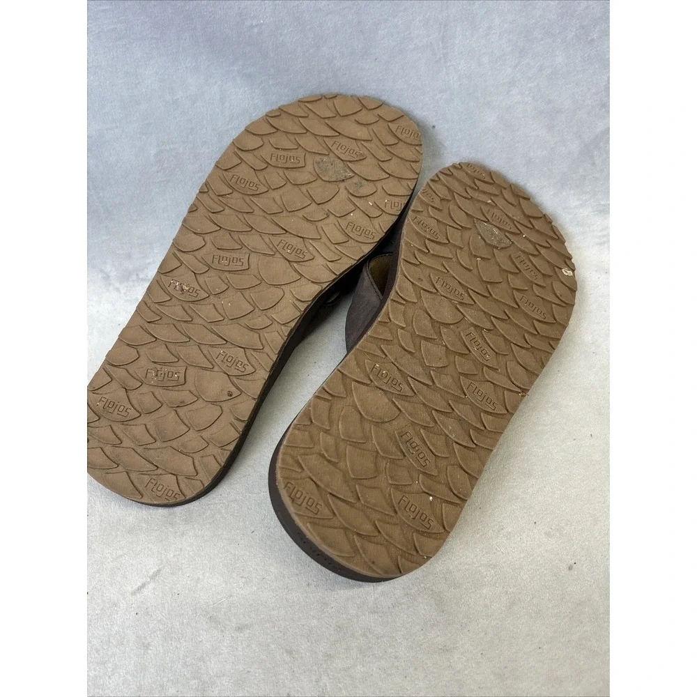 FLOJOS Men's Size 8 Flip Flop Sandals Dark Brown Shoes Beach Vacation‎ Walking